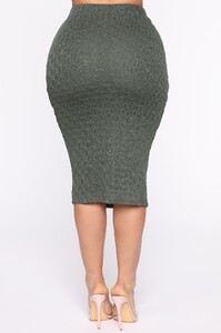 10-17-19_Studio_2_OD_OM_10-43-38_8__E1140_Olive_P_1916_NT_1414x2121.jpg