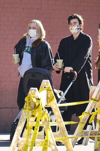        sev120121BZNimage106.jpg
