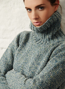 Fisherman Donegal Fleck Polo Neck Sweater seagreen 03.jpg