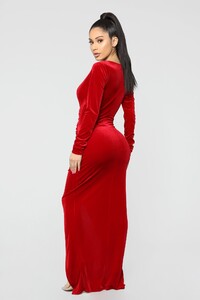 11-14-18_Studio_1_13-33-58_D2221_Red_0234_NT_1414x2121.jpg