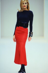 1128196335_gianfranco-ferre-fw-1992(5).thumb.jpg.f6244d9817e76a6f4eaebccf0276fea7.jpg