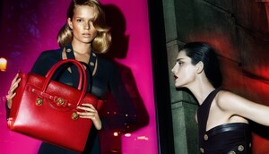 114724-anna-ewers-stella-tennant-top-fashion-models-2015-model-blonde-brunette-bag-red.jpg