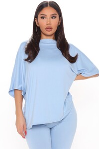 12-10-20Studio2_RM_SD_14-07-28_56_ZDST3592_LightBlue_13707_WG_1414x2121.jpg