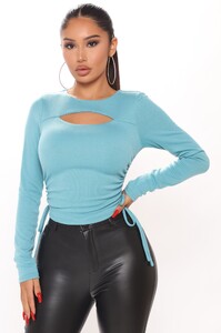 12-14-20Studio2_RT_SD_11-02-23_39_TI5439_Jade_14791_WG_1414x2121.jpg