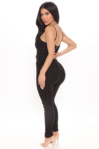 12-22-20Studio2_PA_SD_14-03-48_32_JPS1080_Black_4056_EH_1414x2121.jpg