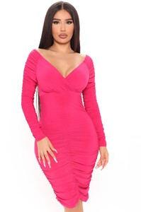 12-28-20Studio2_PA_SD_14-21-06_33_AD8289_HotPink_5326_RA_1414x2121.jpg
