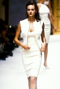 1345009657_HerveLeger1996WomenRTW89.thumb.jpg.2c9d9cd5570b4940066a377f9c6713e0.jpg