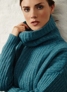 Fisherman boxy ribbed polo neck sweater turquoise 03.jpg