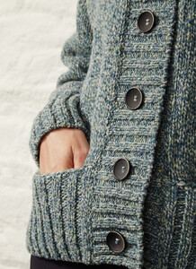 Fisherman Donegal Fleck Button Cardigan seagreen 04.jpg