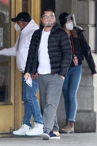leo230121BZNimage103.jpg
