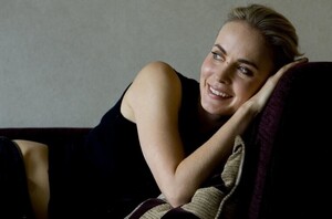 1536079095_radha_5__ampquot_radha_mitchell_fan.jpg