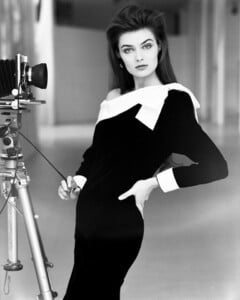 Paulina Porizkova by Arthur Elgort 1987.jpg