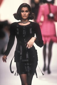 Yasmeen Ghauri.jpg