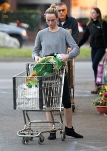 Amber+Valletta+Amber+Valletta+Goes+Grocery+YlSaOyjKp2ul.jpg