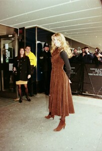 1993-CLAUDIA-SCHIFFER-BIG-COLLECTION-ORIGINAL-35mm-COLOUR-_573.jpg