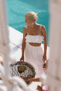 a shelley-skirt-754652.jpg