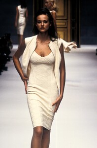 20307718_HerveLeger1996WomenRTW79.thumb.jpg.be0a4679af0fe674916ab6edba69fbeb.jpg