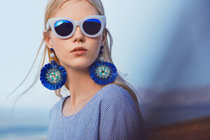 20_LEFTIES-WOMAN-COLLECTION-SPRING18_ISLAND-REALITY.jpg