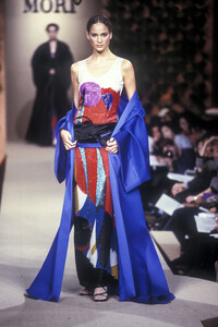 498457943_HanaeMori1999HauteCouture20.thumb.jpg.0206722f6ecc1763f03a44cefadbe75b.jpg