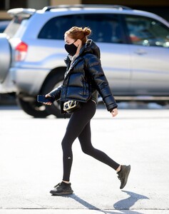        zoe040121BZNimage107.jpg