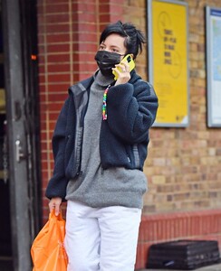        lil130121BZNimage103.jpg