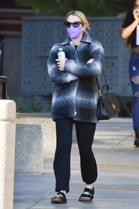        rob130121BZNimage126.jpg
