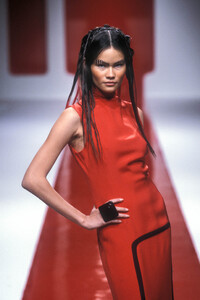 97555126_JeanLouisScherrerCoutureSpring20002.thumb.jpg.829190ab669528fd90c89c932ccf0c26.jpg