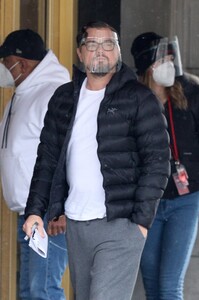 leo230121BZNimage102.jpg