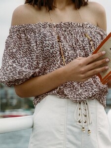 ALENA-BLOUSE-2.jpg