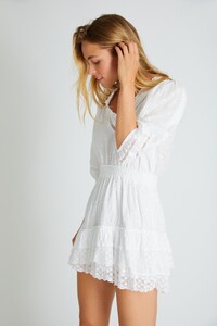 Adley-Dress-White-2.thumb.jpg.b09c3d02f9c8c96df54618ca2b49bf0a.jpg