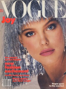 Avedon_US_Vogue_December_1984_Cover.thumb.jpg.eee16baa124b03b9b413b39f6a5d8be6.jpg
