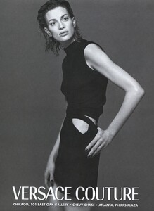 Avedon_Versace_Fall_Winter_1997_98_05.thumb.jpg.0c436f23b1d5247e09496cef6609e579.jpg