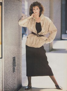 Boman_US_Vogue_November_1983_04.thumb.jpg.e6fa25cd2827bed6327b012f4ef378e9.jpg