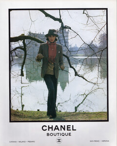 ChanelBoutiqueAdElleIT0988b.thumb.jpg.0ca2a03499f670579f1e955eb960ddde.jpg