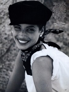 Demarchelier_US_Vogue_May_1991_02.thumb.jpg.b810053ea69049512499c50ae2f025a9.jpg