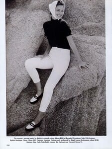 Demarchelier_US_Vogue_May_1991_03.thumb.jpg.f1761ca8eaf779fb01c78194cc7bb5f6.jpg