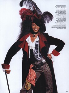 Dressing_Penn_US_Vogue_September_1992_02.thumb.jpg.66b9e7a56b34ef56e0007d8d4ffc6b8a.jpg