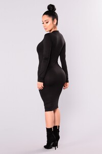 Fashion_Nova_09-07-17-1172_1414x2121.jpg