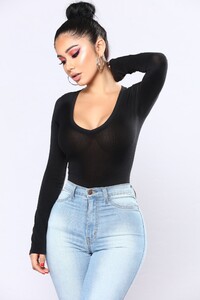 Fashion_Nova_11-29-17-239_1414x2121.jpg