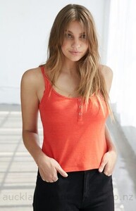 Featured-orange-me-to-we-boxy-snap-tank-9Q8I.thumb.jpg.c2e20da81972abee49b0c873c300b154.jpg