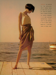 Ferraano_Vogue_Italia_June_1990_09.png.11e8cd3377636493dfa194ef180d05f8.thumb.png.ae2bdcefd9446ccd7e340833d242e75a.png