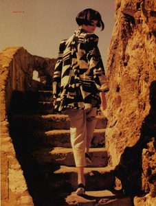 Ferraano_Vogue_Italia_June_1990_10.png.e85cf99b2f90982f4fff1862a620be4b.thumb.png.12d3d3054dd64e4b82e722d5167574a6.png