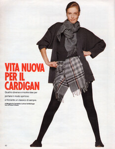 GraziaIT310188no2449Cardigan01.thumb.jpg.58cbdfaf44f985f8b4c34310b918b79e.jpg