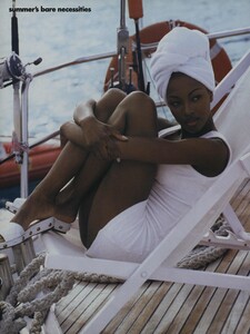 Great_Demarchelier_US_Vogue_May_1992_03.thumb.jpg.f1ca488b06f714a0efd12d1959550973.jpg