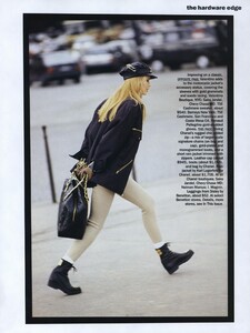 Hardware_Elgort_US_Vogue_September_1992_06.thumb.jpg.911cc163826269acbb0a1fc59690d1a8.jpg