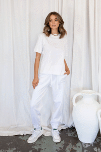 Isabelle-Quinn-Eddy-T-Shirt-White-2_1024x1536.gif