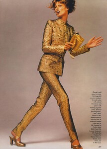 Looks_Meisel_US_Vogue_October_1996_09.thumb.jpg.863f2ad44d2a0302e80c7426f081bd81.jpg