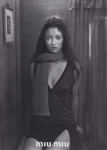 Luchford_Miu_Miu_Fall_Winter_1997_98_01.thumb.jpg.242022a9be1108b716874bc9156dd7ba.jpg