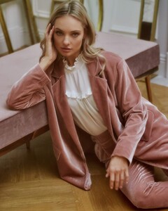 Marynarka-Velvet-Rose-scaled.jpg