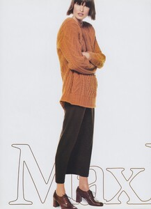 Meisel_Max_Mara_Fall_Winter_1997_98_02.thumb.jpg.b6a23d9a2929c3b7aa89b5c7ce3d753b.jpg